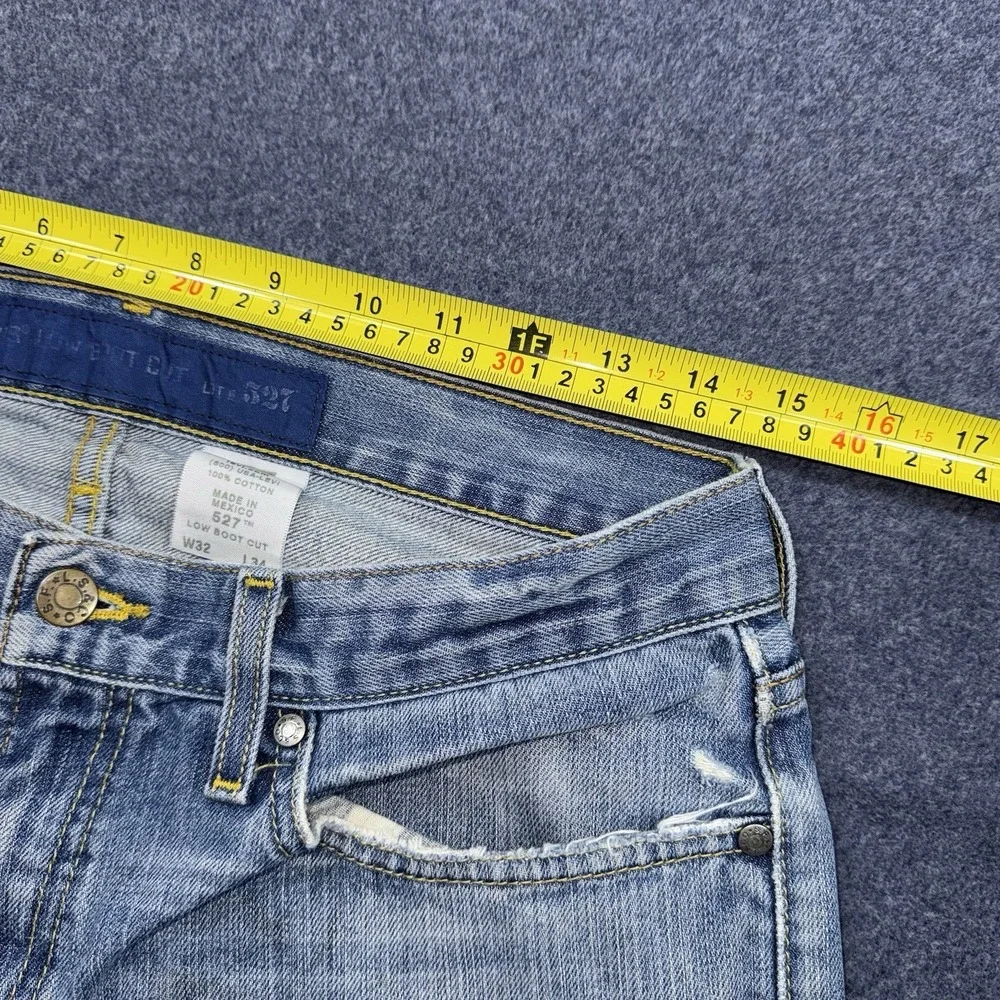 Y2K Vintage Distressed Levi's 527 Low Boot Cut Men's Jeans Medium Wash 32x34